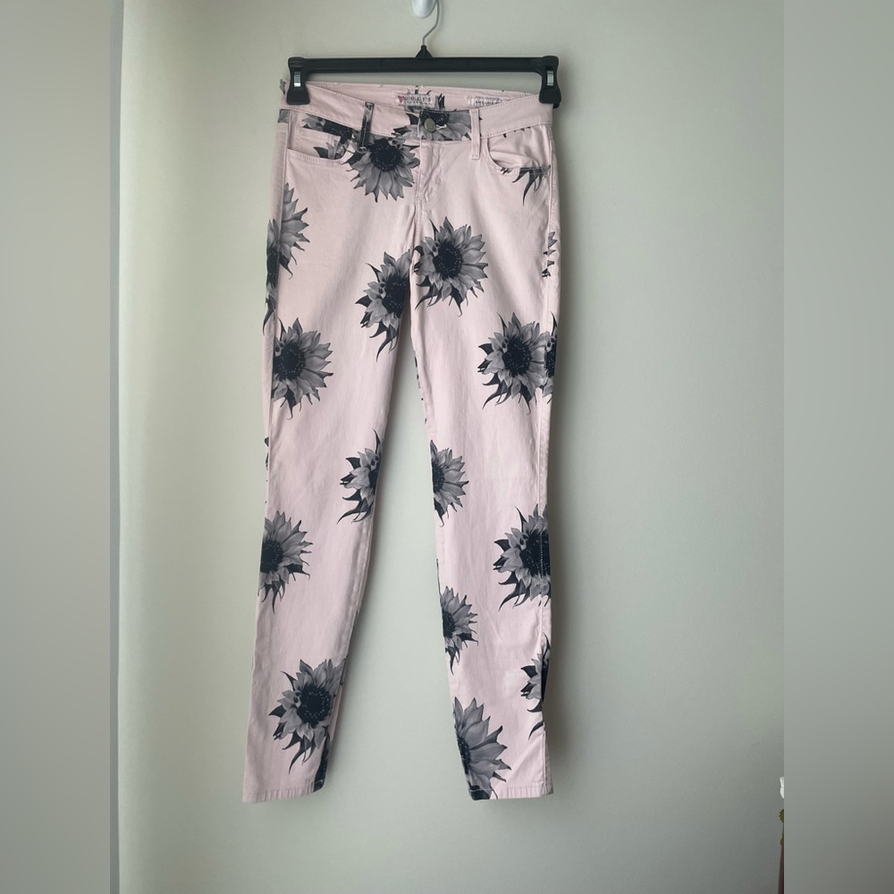 Guess Kate Legging Pink Floral Print Jeans Size 26